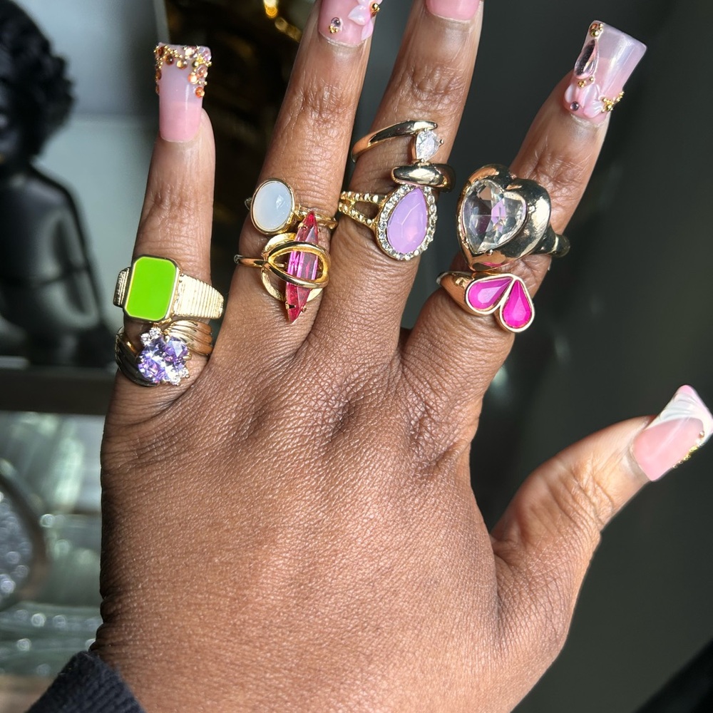 Lot of silver and gold rings